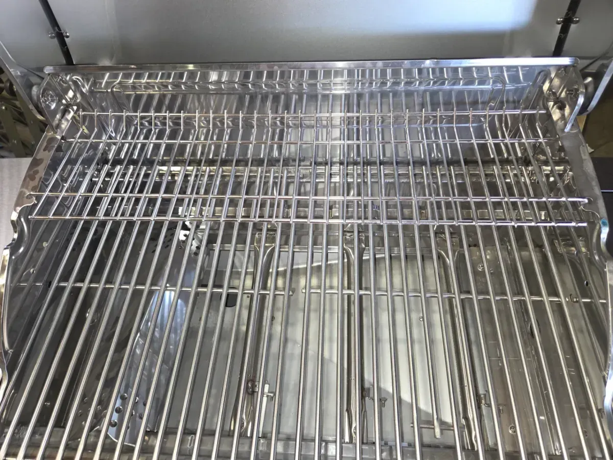 4 Burner Stainless Steel Propane Gas Grill with Side Burner - image 4