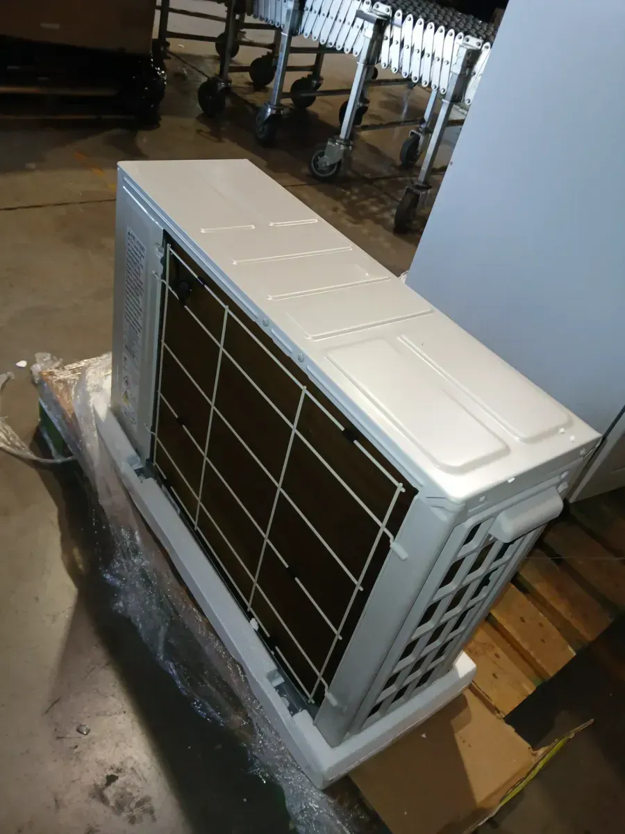 Outdoor Unit 12,000 BTU 20 SEER2 Wi-Fi 1-Zone Ductless Mini Split Heat Pump Air Conditioner 115V - image 2