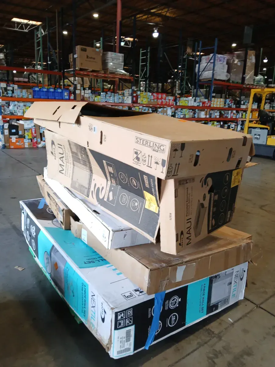 *** Pallet of bathtub, floor, and wall tiles for the bathroom, in various shapes***  - image 1