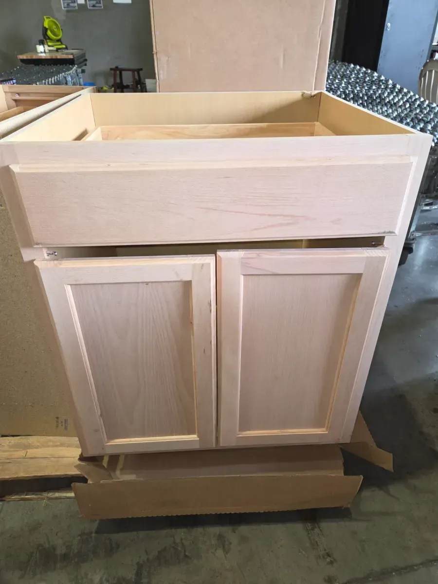 Set of 7 cabinets (5 upper, 2 lower )  - image 7
