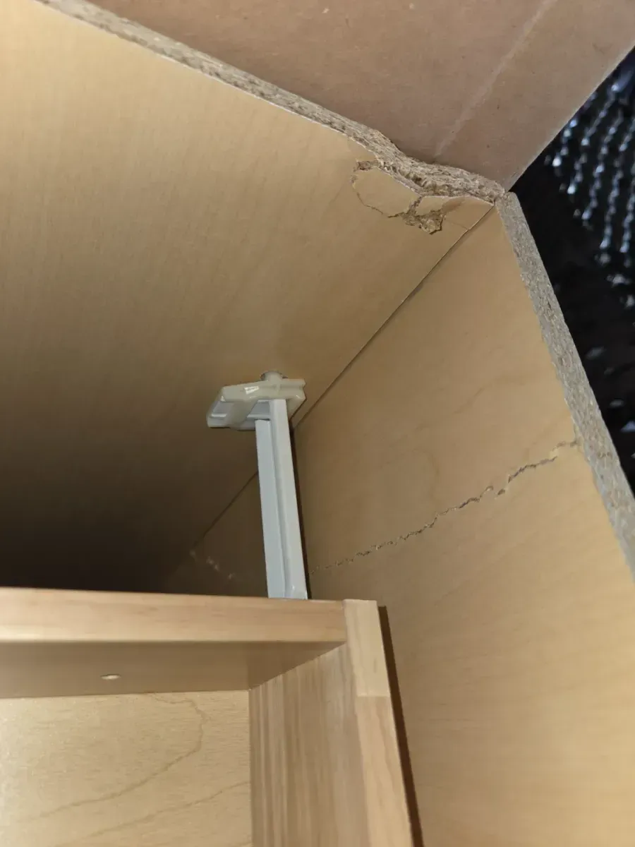 Set of 7 cabinets (5 upper, 2 lower )  - image 8