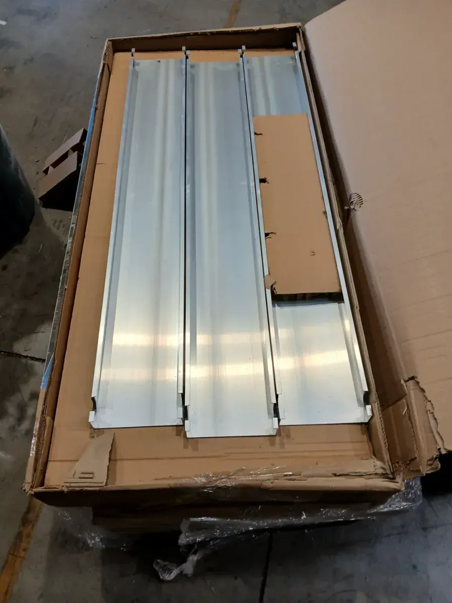 Alu Series 6 ft. H x 4.8 ft. W x 2.5 ft. D Aluminum Portable Utility Scaffold with Platforms, Wheels, 700 lbs. Capacity - image 3