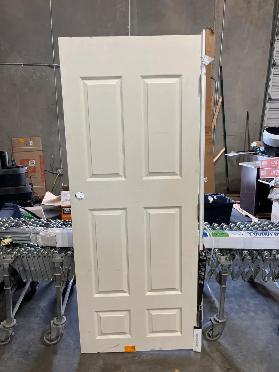 32 in. x 80 in. 6 Panel Left-Handed Primed Composite Solid Core Single Prehung Interior Door 4-9/16 in. Flat Jamb - image 3