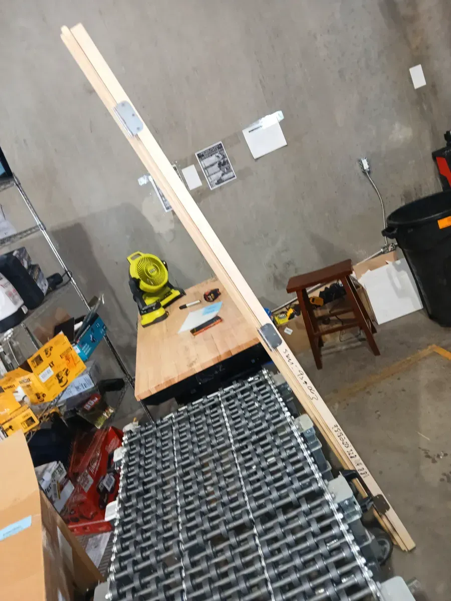 32 in. x 80 in. 6 Panel Left-Handed Primed Composite Solid Core Single Prehung Interior Door 4-9/16 in. Flat Jamb - image 4