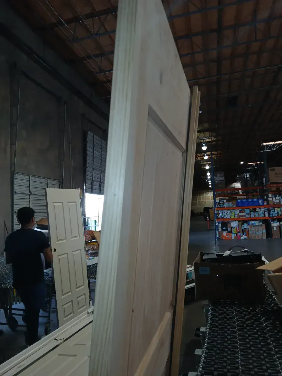 32 in. x 80 in. 6 Panel Left-Handed Primed Composite Solid Core Single Prehung Interior Door 4-9/16 in. Flat Jamb - image 5