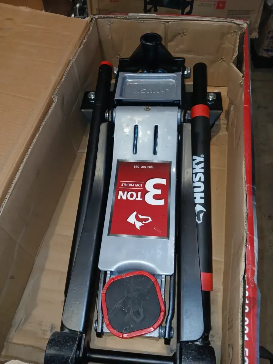 3-Ton Low Profile Floor Jack with Quick Lift - image 4