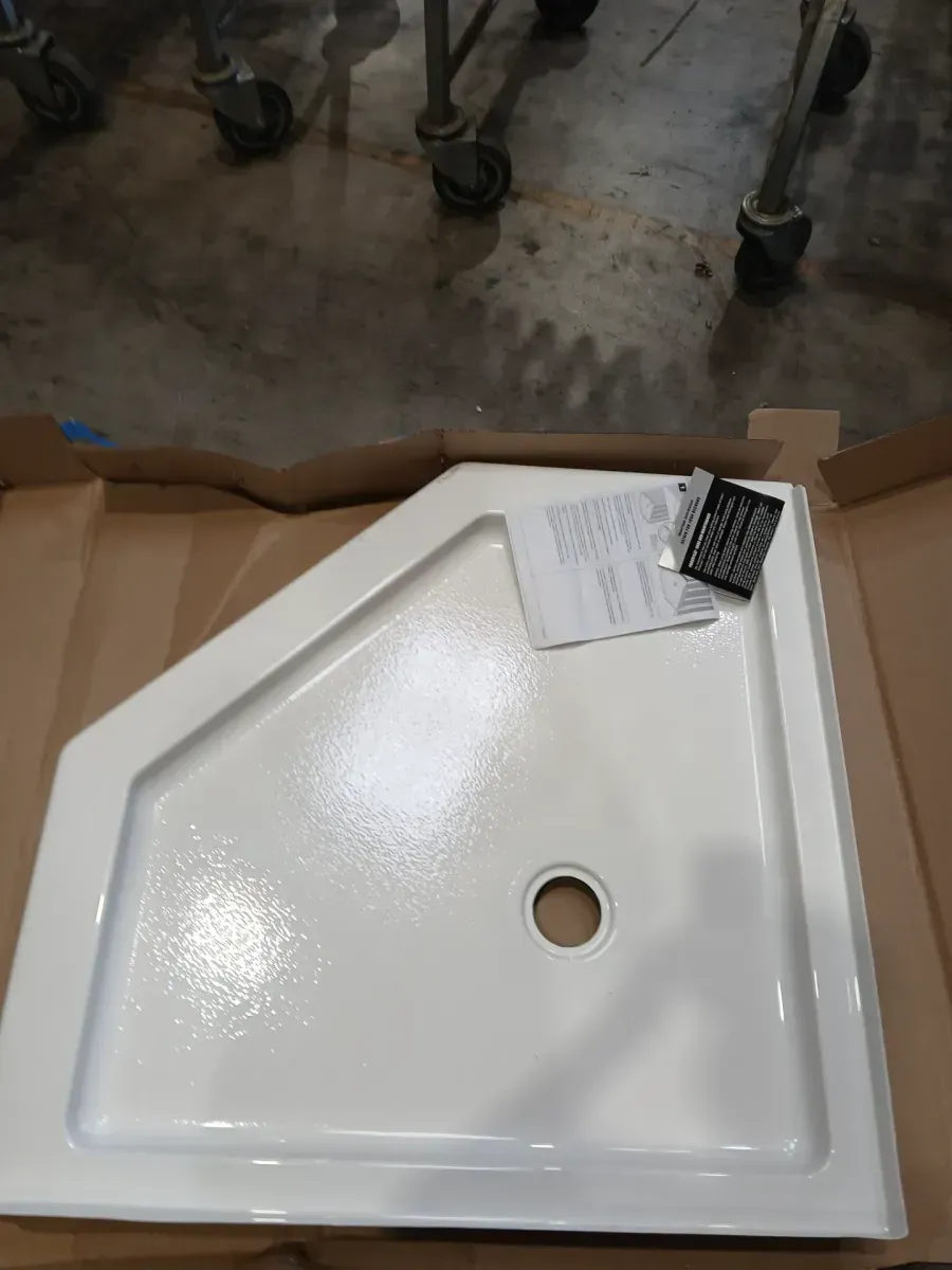 4 different style and size shower base 2 have minor dents and a Lttle crack  - image 6