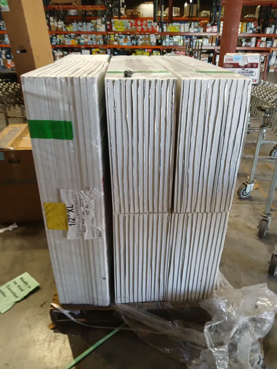 Pallet of 6 insulfoa Carlisle weatherall  - image 2