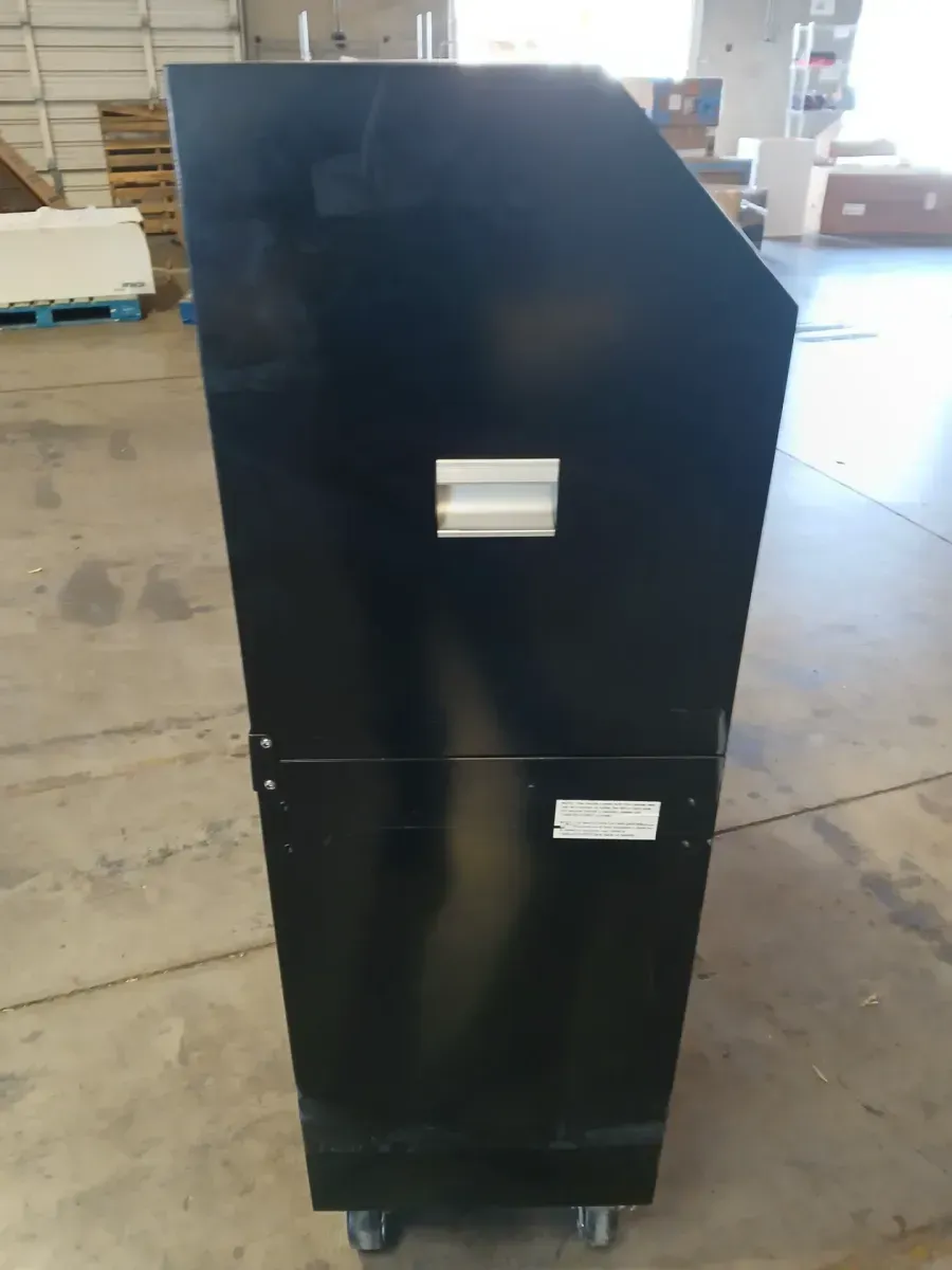 **bottom key broken**Tool Storage 42 in. W x 18 in. D Standard Duty Black Tool Chest Combo - image 3