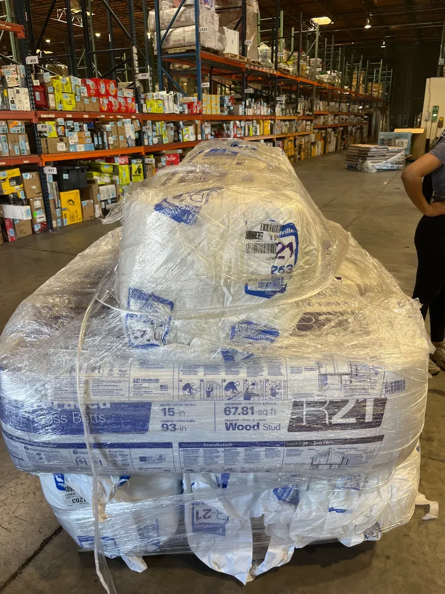 ***Pack of 7***Johns Manville R-21 Kraft Faced Fiberglass Insulation Batt 15 in. W × 93 in. L - image 1