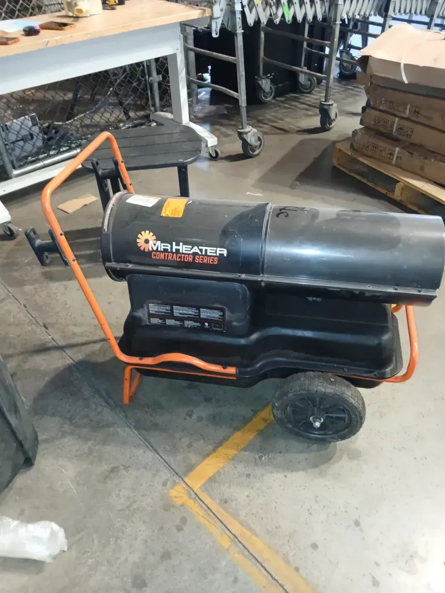 Contractor Series 140,000 BTU Black Forced Air Kerosene/Diesel Outdoor Space Heater with Thermostat - image 4