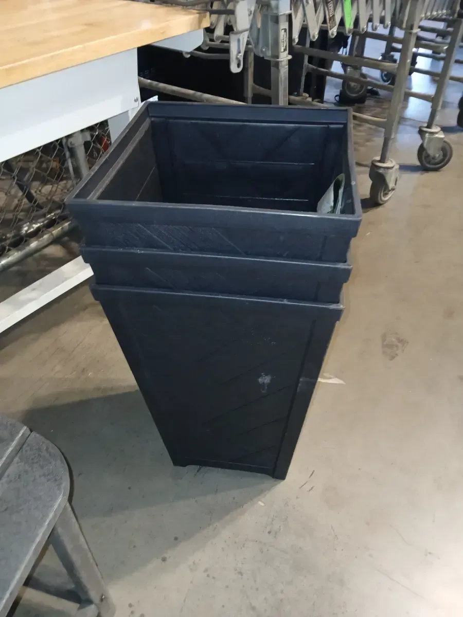 *** Pack of 3 *** Tesoro 14 in. L x 14 in. W x 22 in. H 51 qts. Black Indoor/Outdoor Resin Decorative Pot - image 5