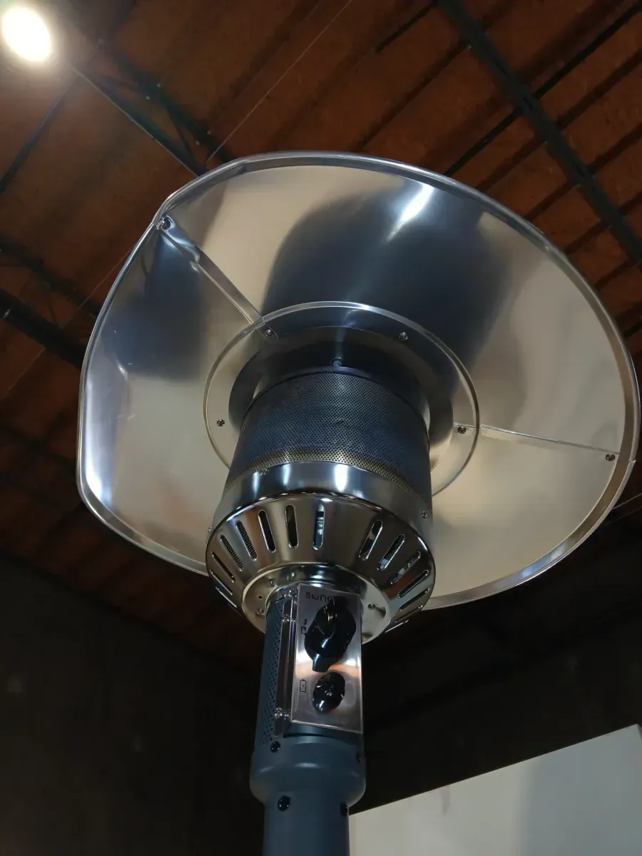 *** The plate is bent ***  Sundara 48,000 BTU Matte Grey Propane Standing Patio Heater with Wheels - image 5