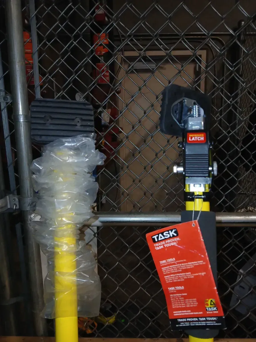 5 ft. 3 in. to 10 ft. Medium Quick Support Rod (2-Pack) - image 3