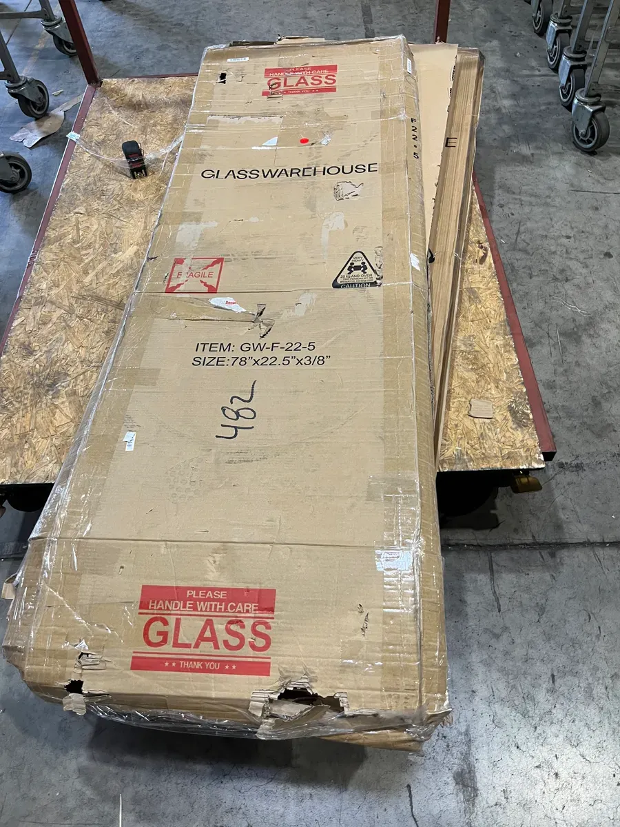 Vela 78”in x22.5”x 3/8”H Frameless Fixed Panel Tub Door in Polished Brass with Clear Glass - image 3