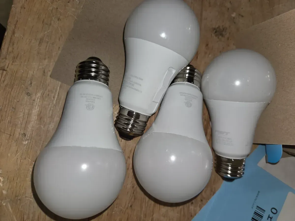 *** pack of 48 *** 60-Watt Equivalent A19 Dimmable 90 CRI E26 LED Light Bulb Selectable White (2700K/3000K/3500K/4000K/5000K) 4-Pack - image 2