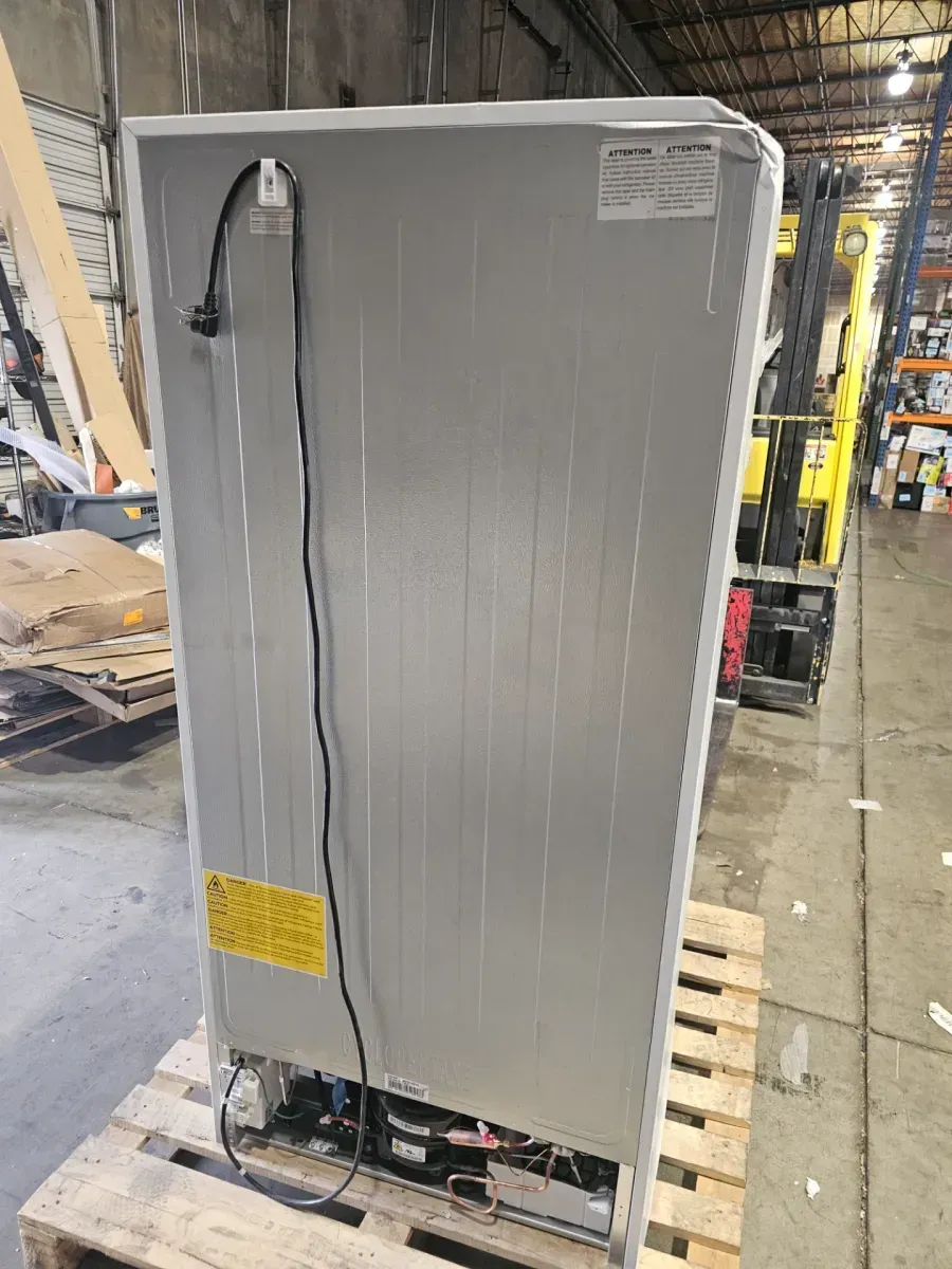 14.2 cu. ft. Top Freezer Refrigerator in White, Garage Ready - image 5