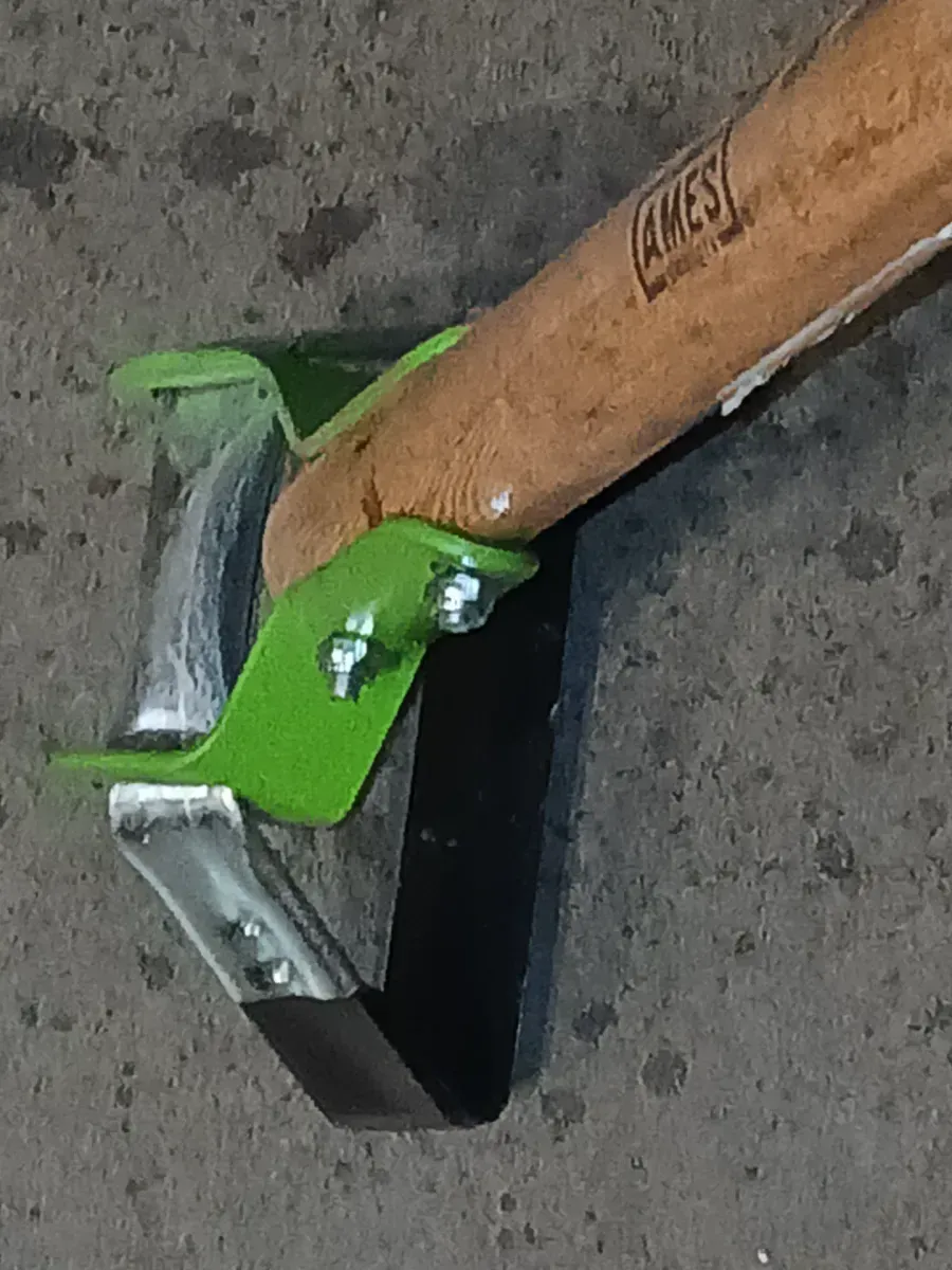 54 in. Wood Handle Action Scuffle Hoe - image 3