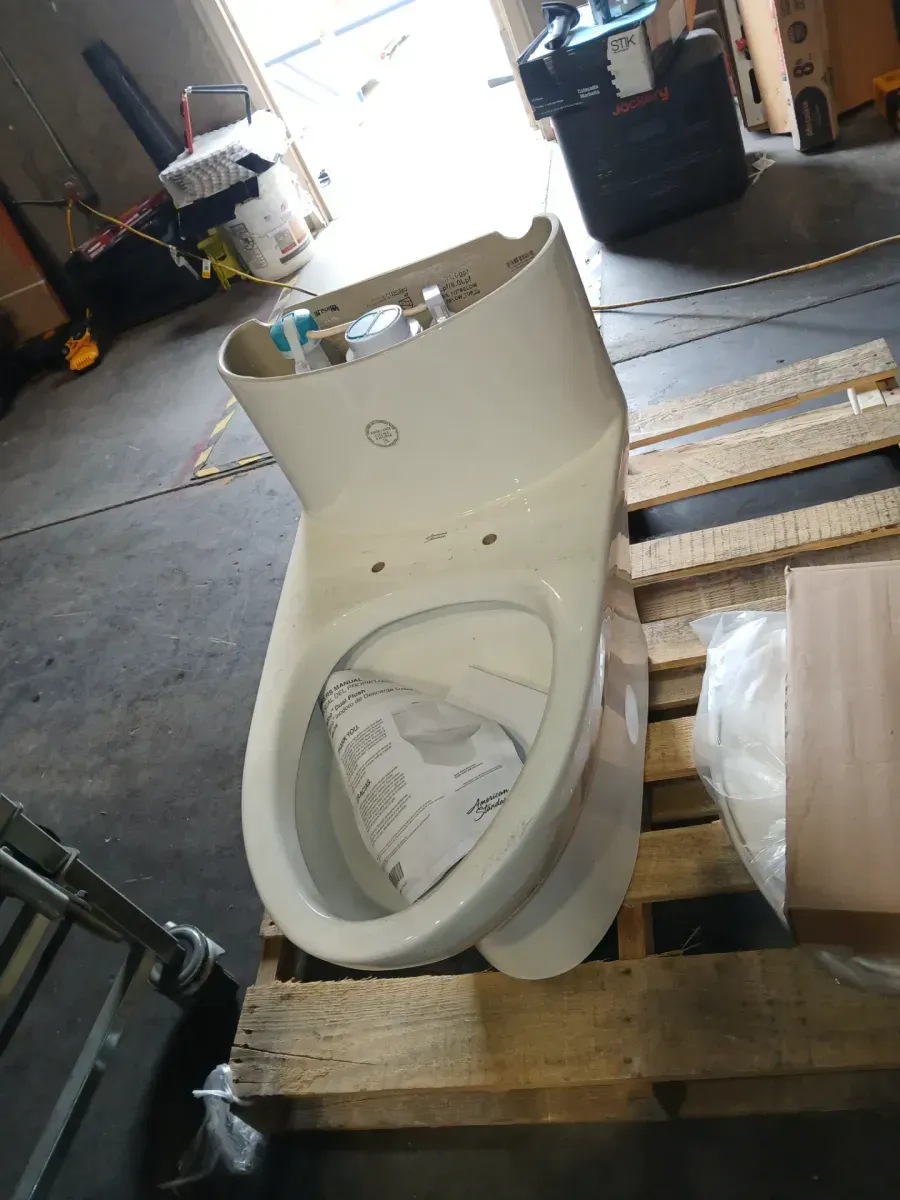 Tofino Complete 1-Piece 1.1 GPF Dual Flush Elongated Toilet in White with Slow Close Seat - image 2