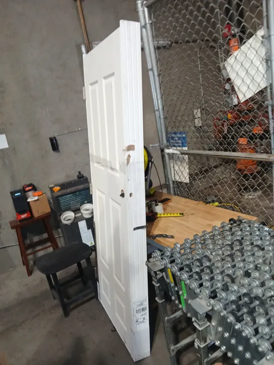 *** With frame *** Masonite 30 in. x 80 in. 6 Panel Right-Handed Primed Composite Hollow Core Single Prehung Interior Door 4-9/16 in. Flat Jamb - image 5