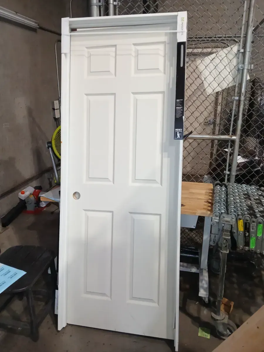 *** With frame ***  Masonite 30 in. x 80 in. 6 Panel Right-Handed Primed Composite Hollow Core Single Prehung Interior Door 4-9/16 in. Flat Jamb - image 2