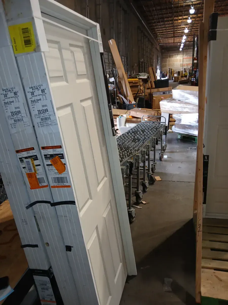 *** With frame *** Masonite 30 in. x 80 in. 6 Panel Right-Handed Primed Composite Hollow Core Single Prehung Interior Door 4-9/16 in. Flat Jamb - image 3