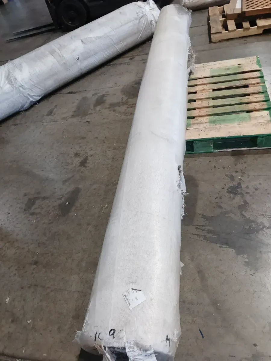 12-foot roll of carpet; length unknown. - image 1