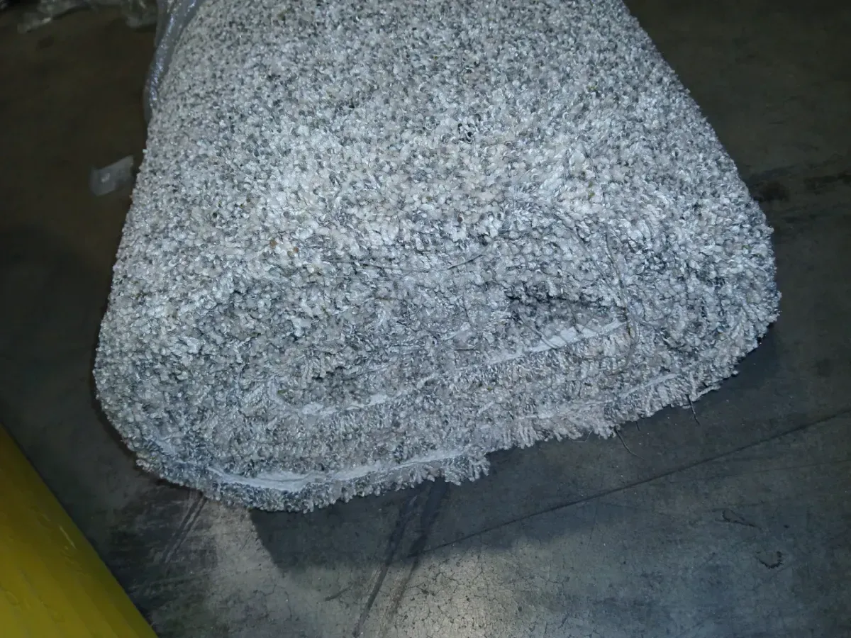 10-foot roll of carpet; length unknown. - image 3