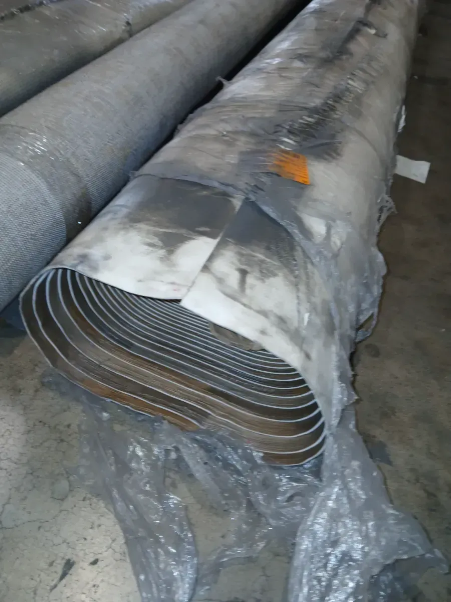 12-foot roll of carpet; length unknown. - image 1