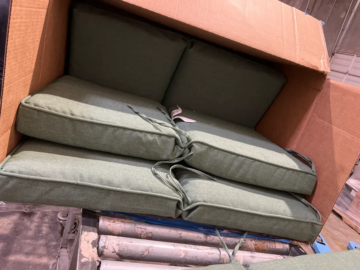 20 in. W x 17 in. D CushionGuard Mid Back Dining Chair Outdoor Cushion in Endive - image 4