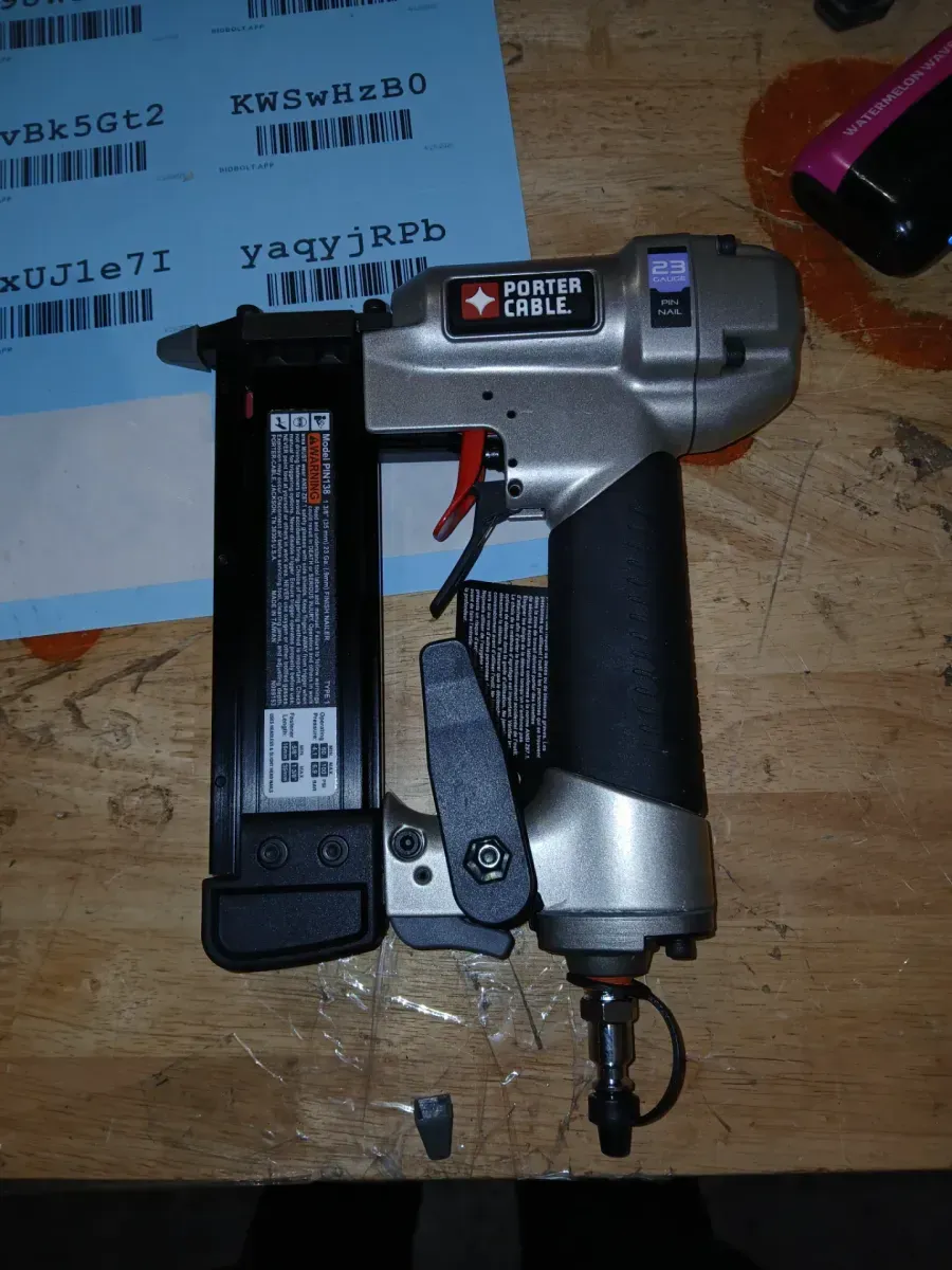 23-Gauge 1-3/8 in. Pneumatic Pin Nailer - image 2