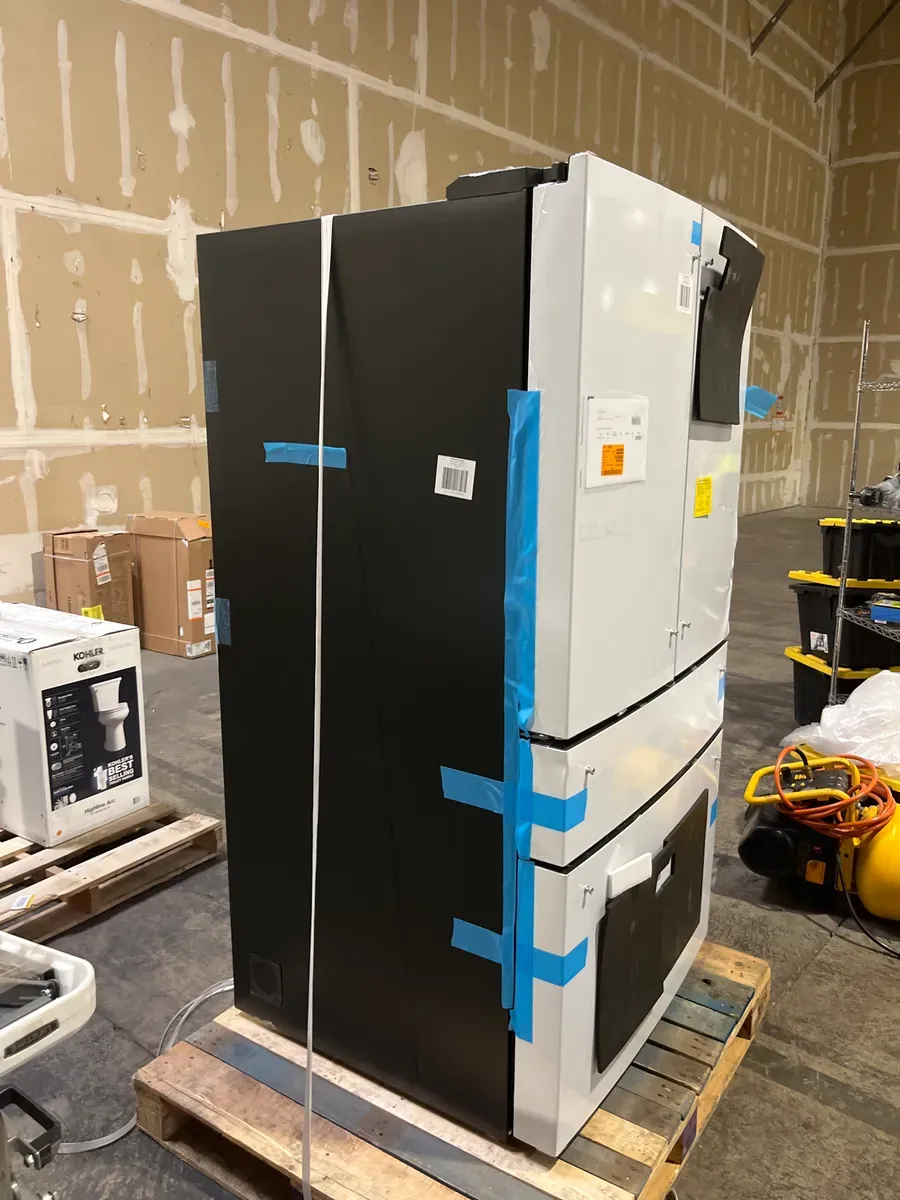 *** In one of the corners it is bent, it looks in very good condition ***28.7 Cu. Ft. 4-Door French Door Smart Refrigerator with Dual Dispense Auto Fill Pitcher – Matte White - image 9