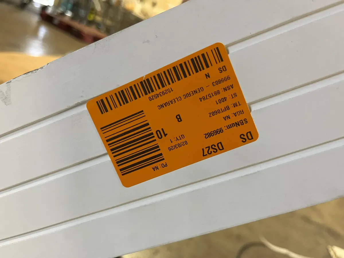 *** It's stained, the door looks in very good condition***“31-1/2 in. x 81-5/8 in” 6 Panel Colonist Primed Right-Hand Textured Solid Core Molded Composite MDF Single Prehung Interior Door - image 2