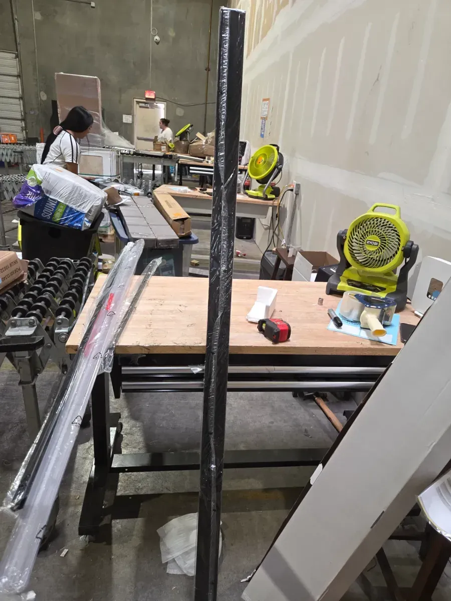 Delta Bridger Black Heavy Hinge Frameless Pivot Shower/Tub Hardware Assembly Kit - image 2