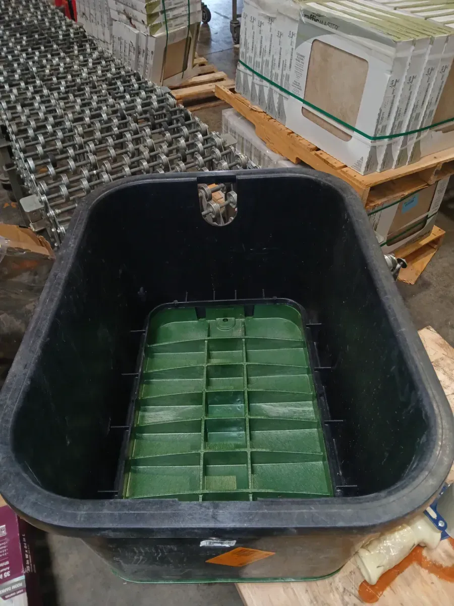 15 in. X 22 in. Rectangular Jumbo Valve Box and Cover, 12 in. Height, Black Box, Green ICV Cover - image 4