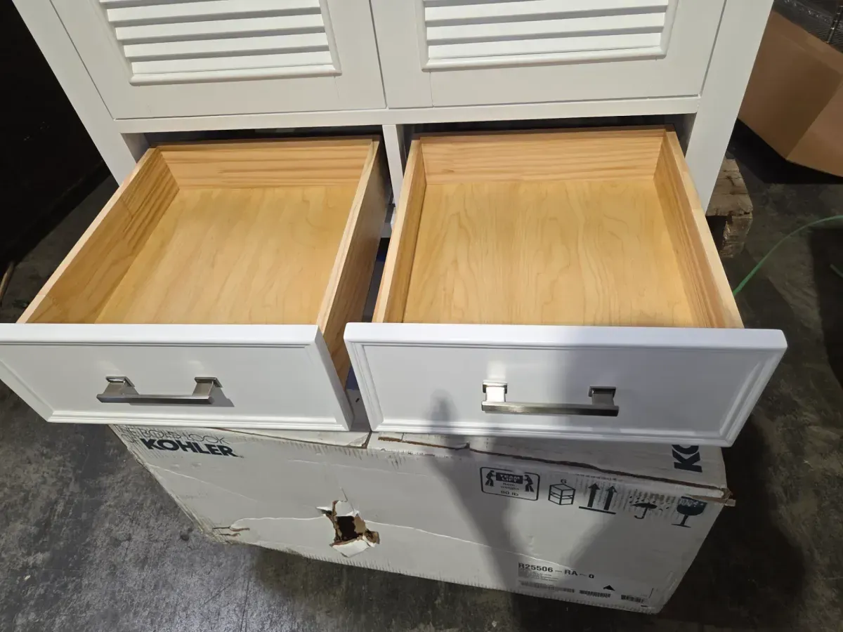 ***It doesn't come with the stopper.***Estate 35 in. W x 30 in. D Bath Vanity in White with Quartz Vanity Top in White with White Basin - image 4