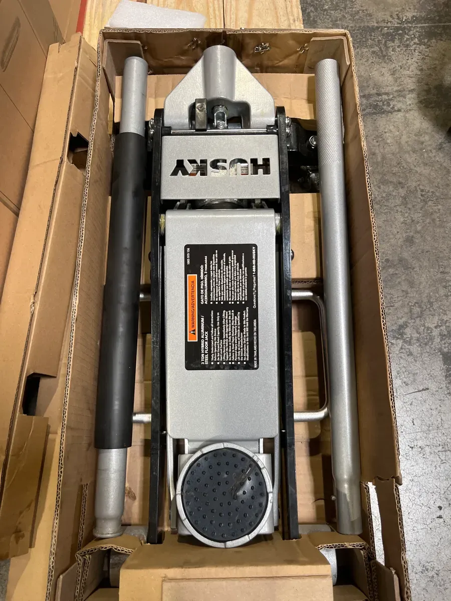 3 Ton Jack Stands and 3-Ton Aluminum/Steel Floor Jack Combo - image 2