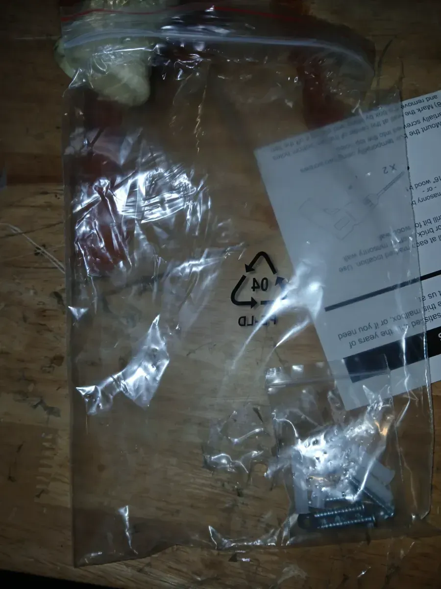 Saratoga Black , Medium, Steel, Locking Wall Mount Mailbox - image 5