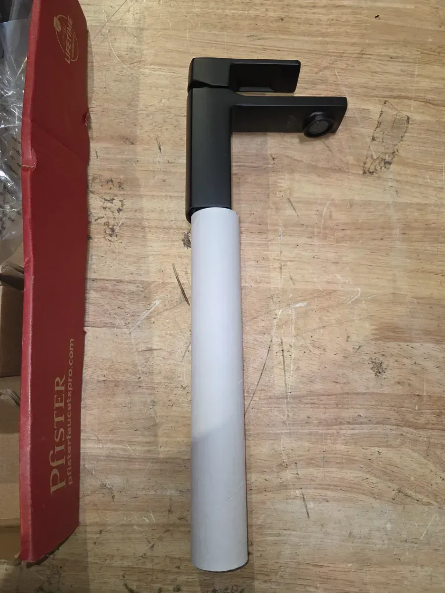 Deckard Single-Handle Single Hole Bathroom Faucet in Matte Black - image 3