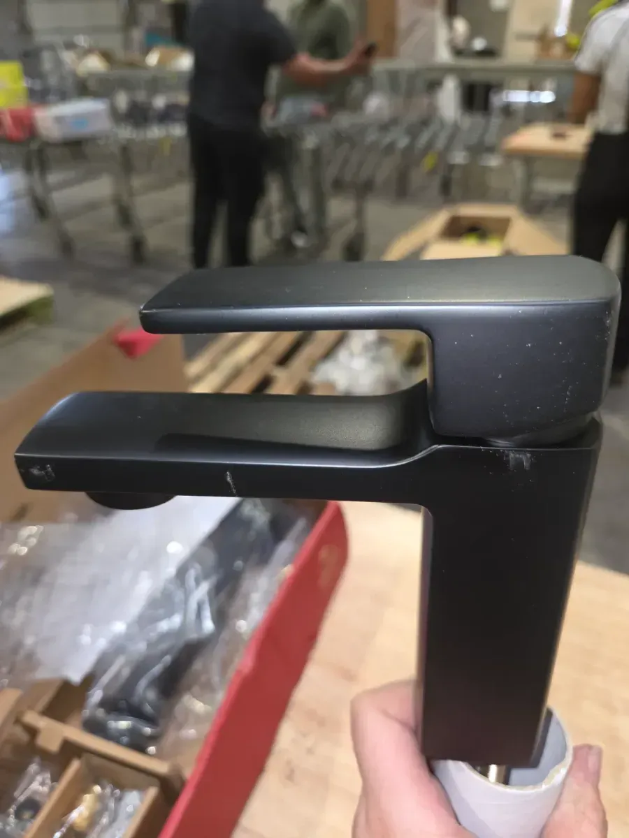 Deckard Single-Handle Single Hole Bathroom Faucet in Matte Black - image 4