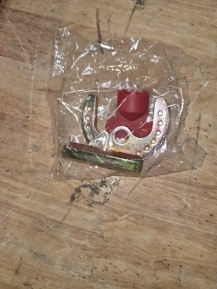 Deckard Single-Handle Single Hole Bathroom Faucet in Matte Black - image 6