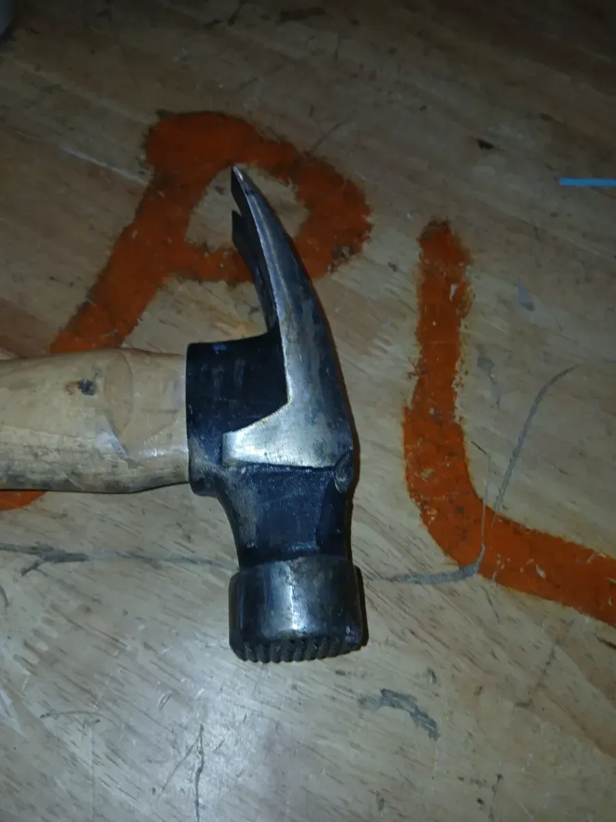 Husky 21 oz. Wood Milled Face with 17.7 in. Hickory Framing Hammer - image 3