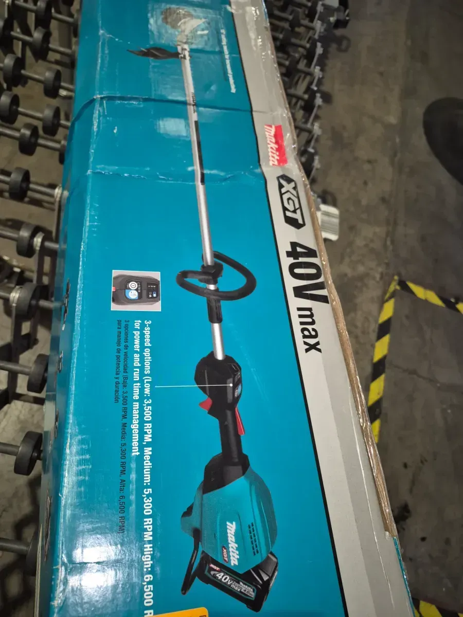 XGT 40V max Brushless Cordless 15 in. String Trimmer Kit (4.0 Ah) - image 3