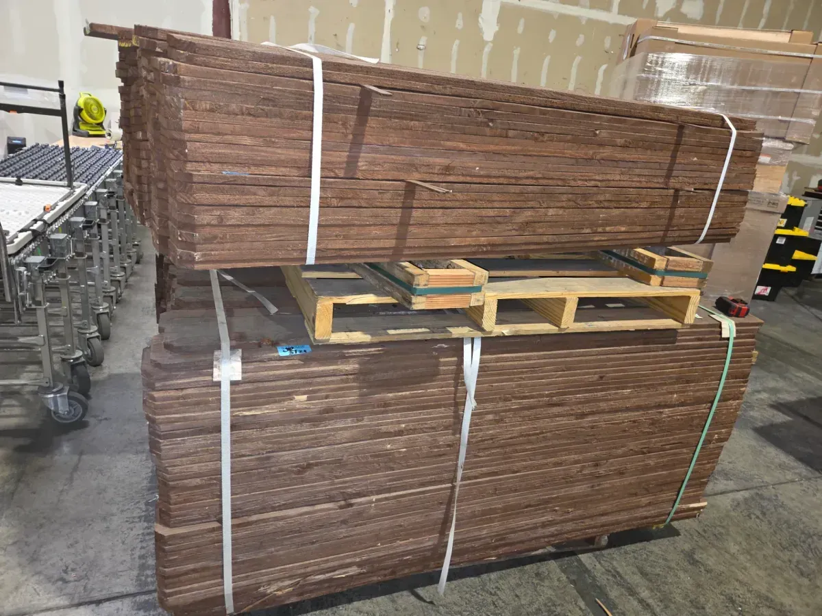 *** pallet of 547***3/4 in. x 5-1/2 in. x 6 ft. Prefinished Brown Douglas Fir Dog-Ear Wood Fence Picket - image 3