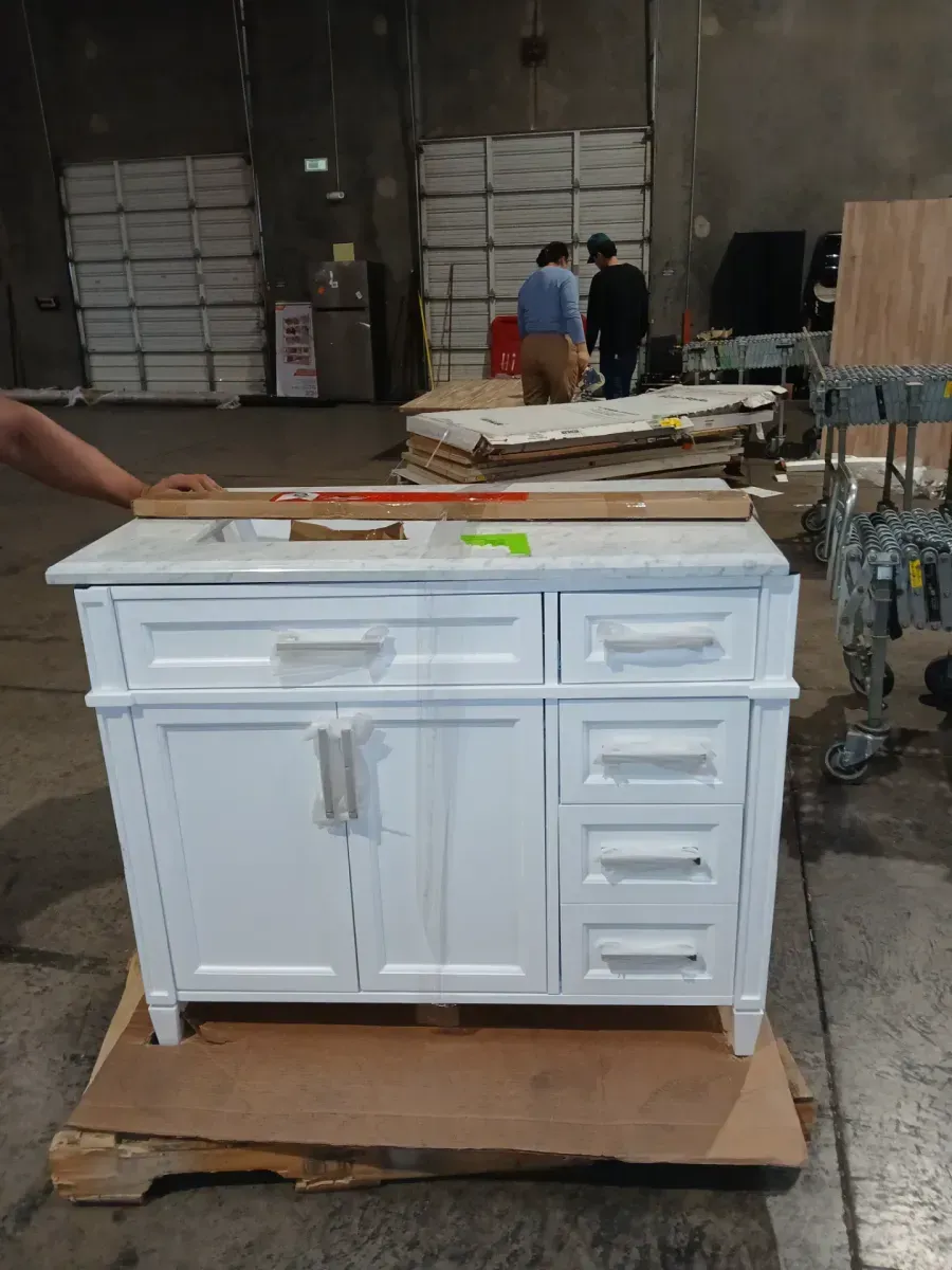 Caville 42 in. Single Sink Freestanding White Bath Vanity with Carrara Marble Top (Assembled) - image 9