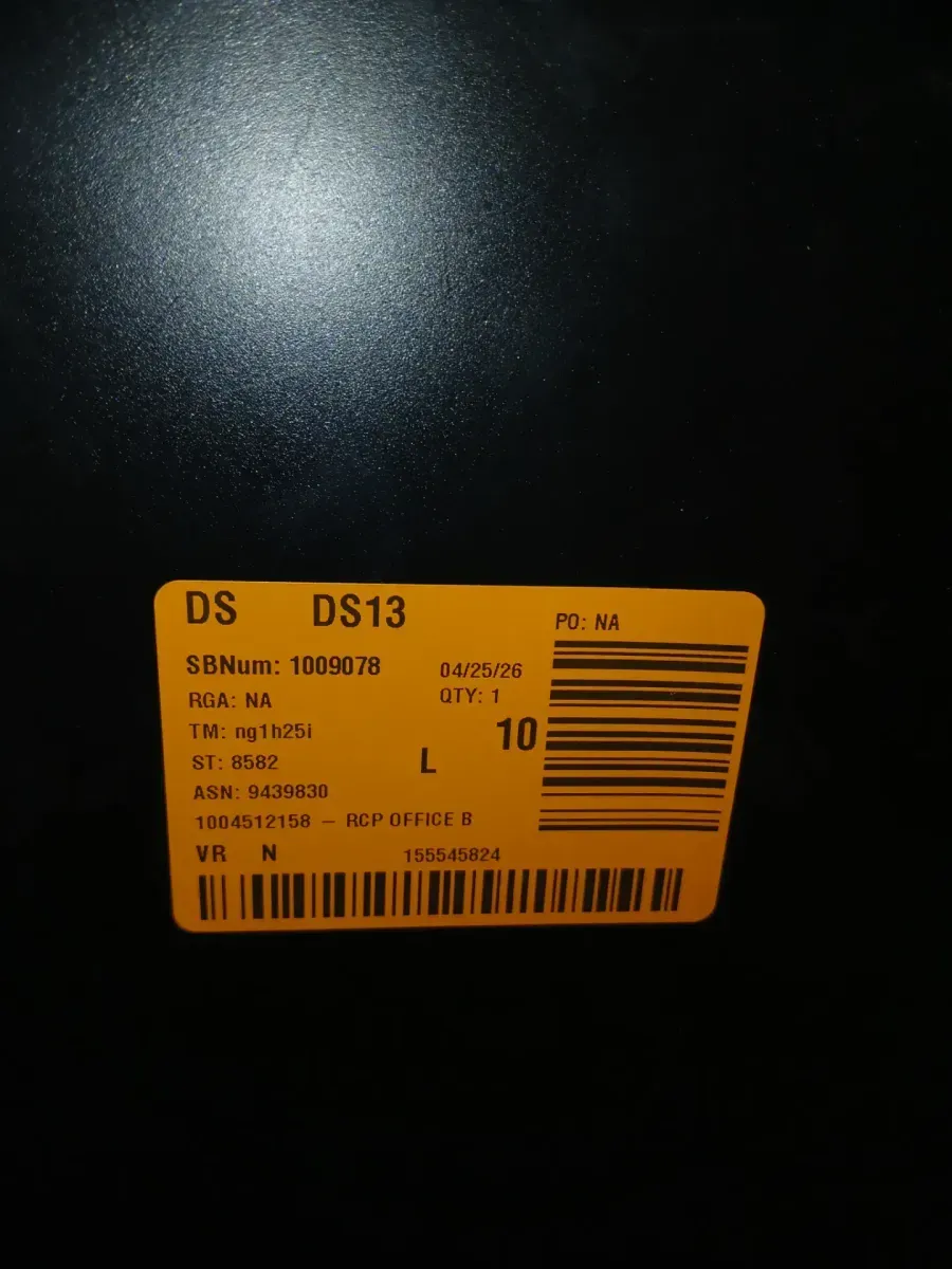 10.38 Gal. Black Rectangular Trash Can - image 3