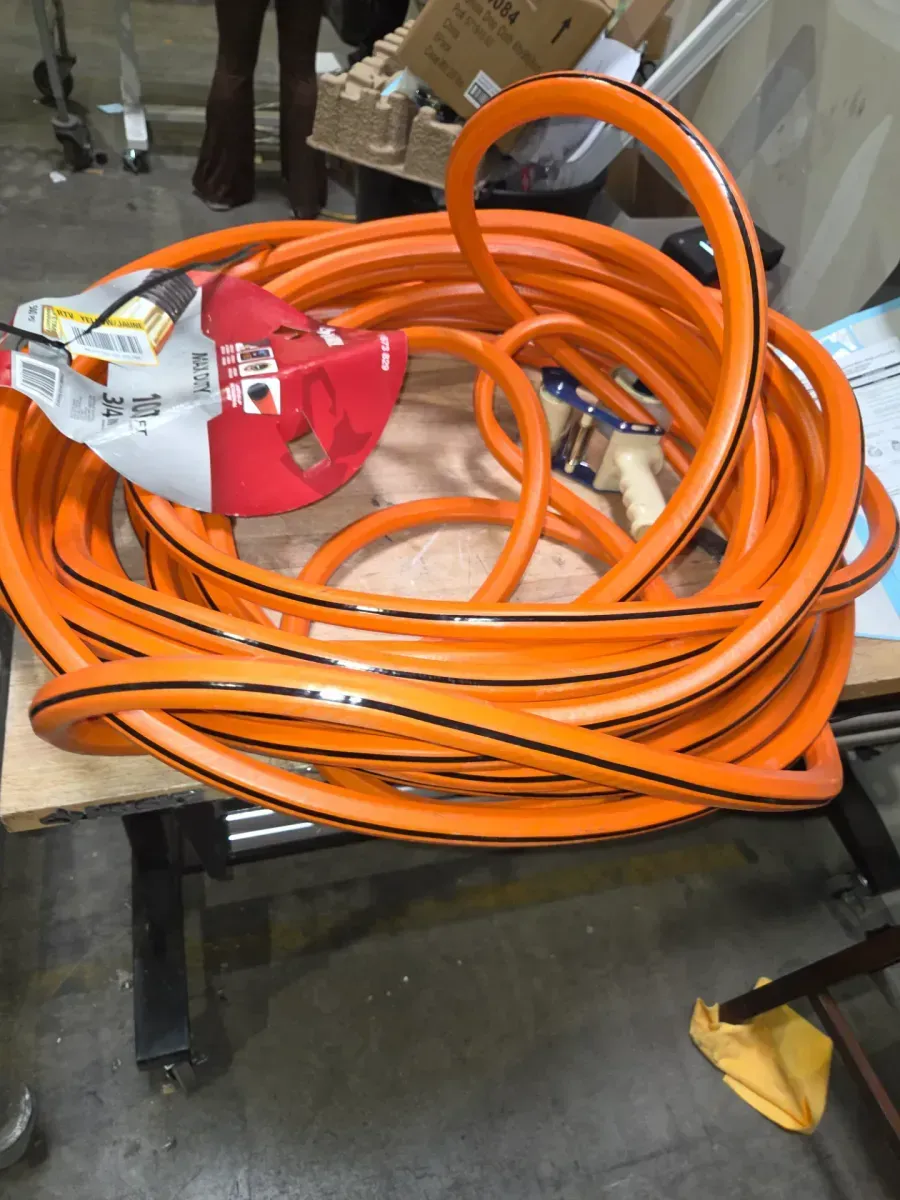 Husky 5 in. Brass Twist Nozzle, 3/4 in. x 100 ft. Max Duty Hose, 4500 sq. ft. Sprinkler and 175 ft. Hose Reel Combo - image 2