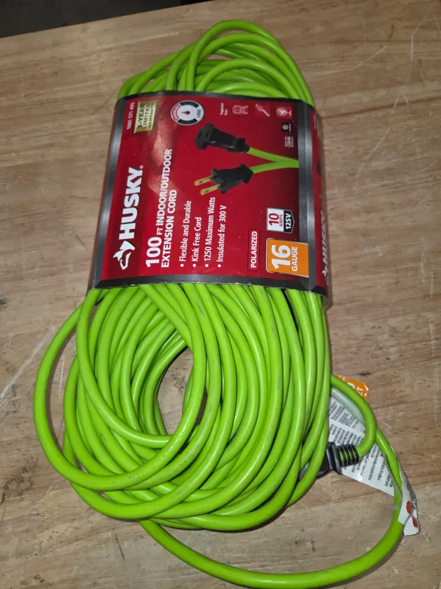 100 ft. 16/2 Light Duty Indoor/Outdoor Extension Cord, Green - image 3