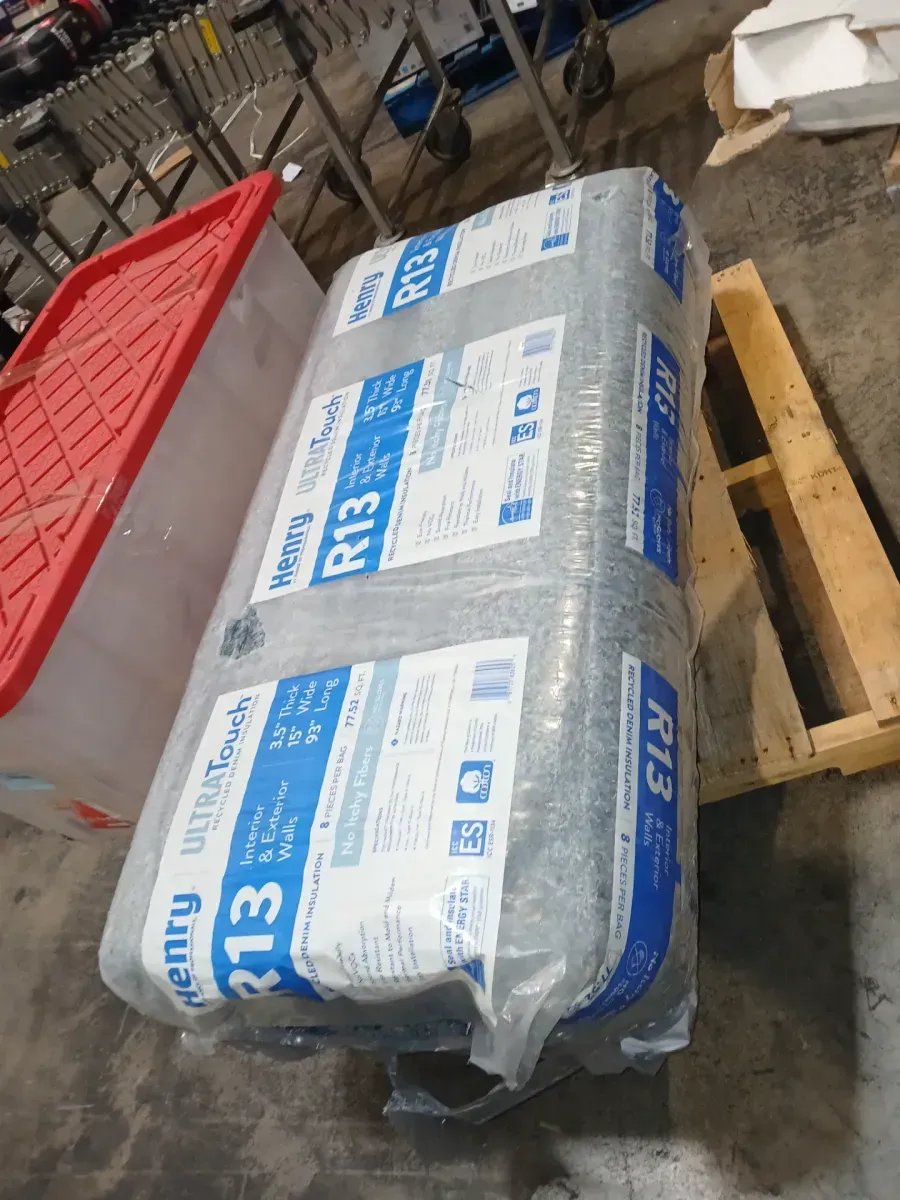 R-13 ULTRATouch Recycled Denim Insulation Batt 15 in. x 93 in. - image 3