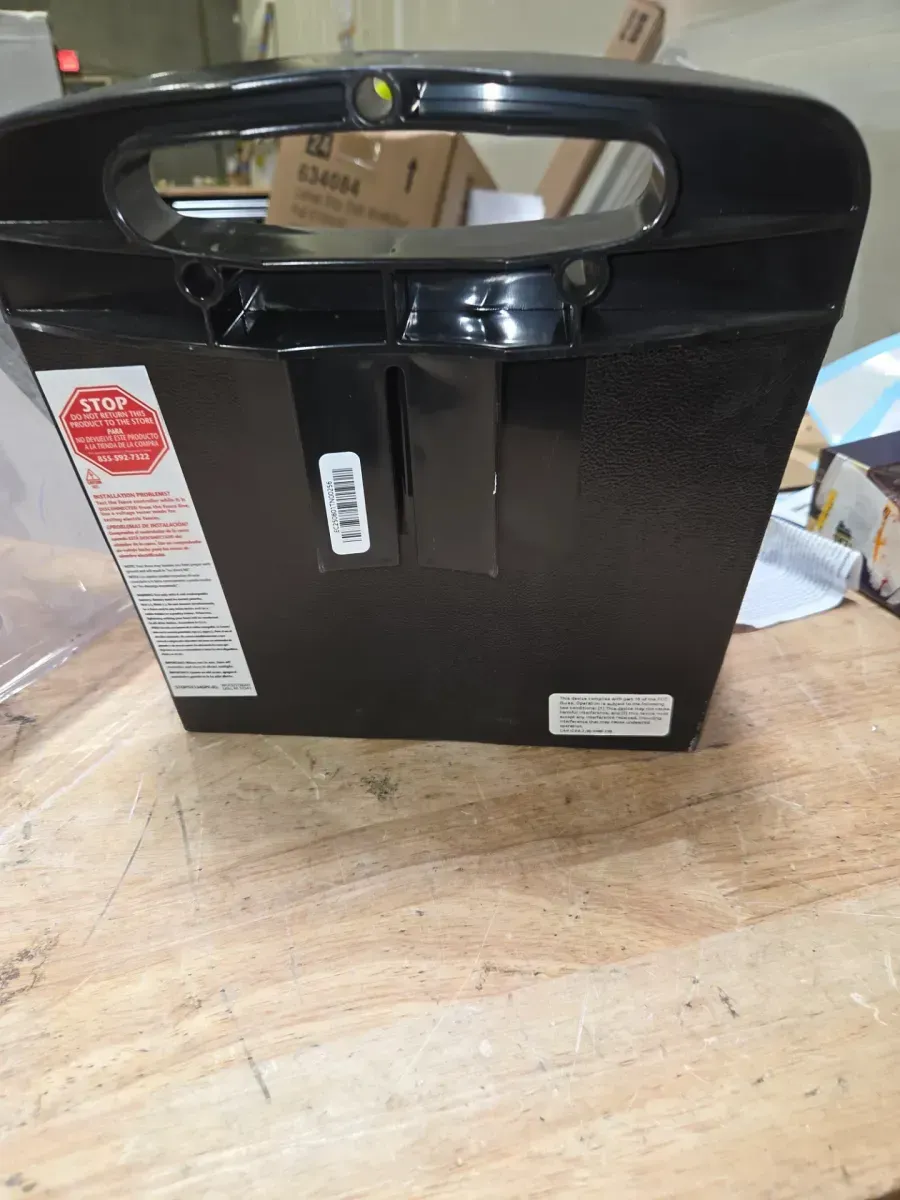 Zareba 10 Mile Low Impedance Solar Fencer - image 3